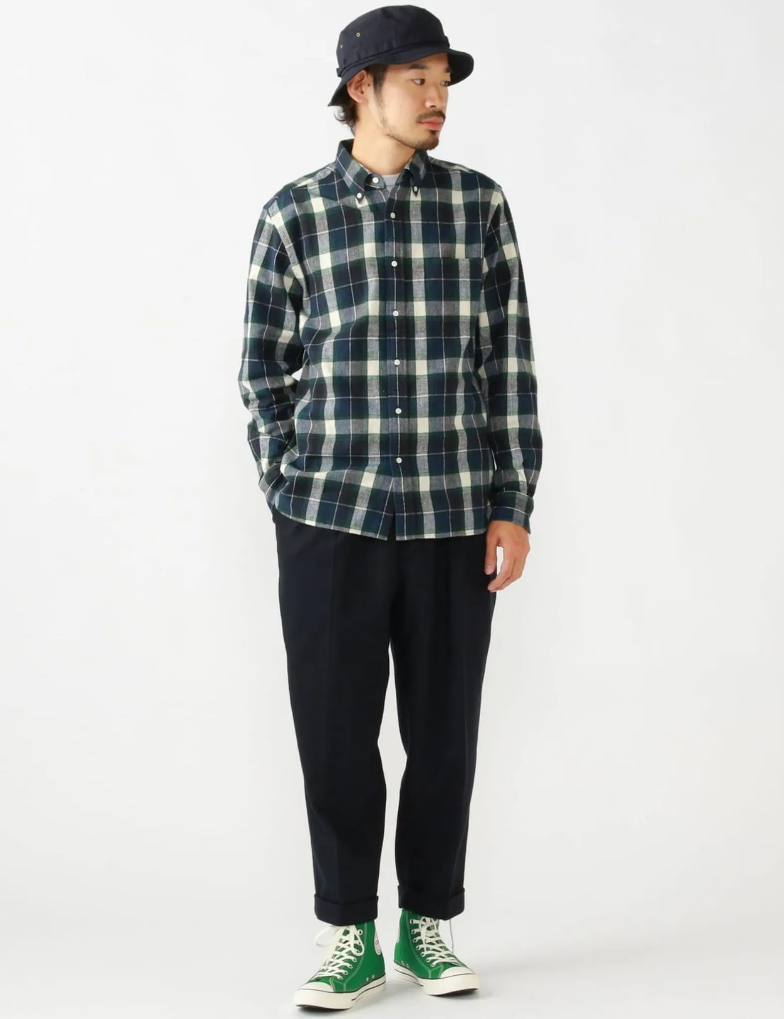 Beams Plus 2 Pleats Tapered Flannel - Navy Blue