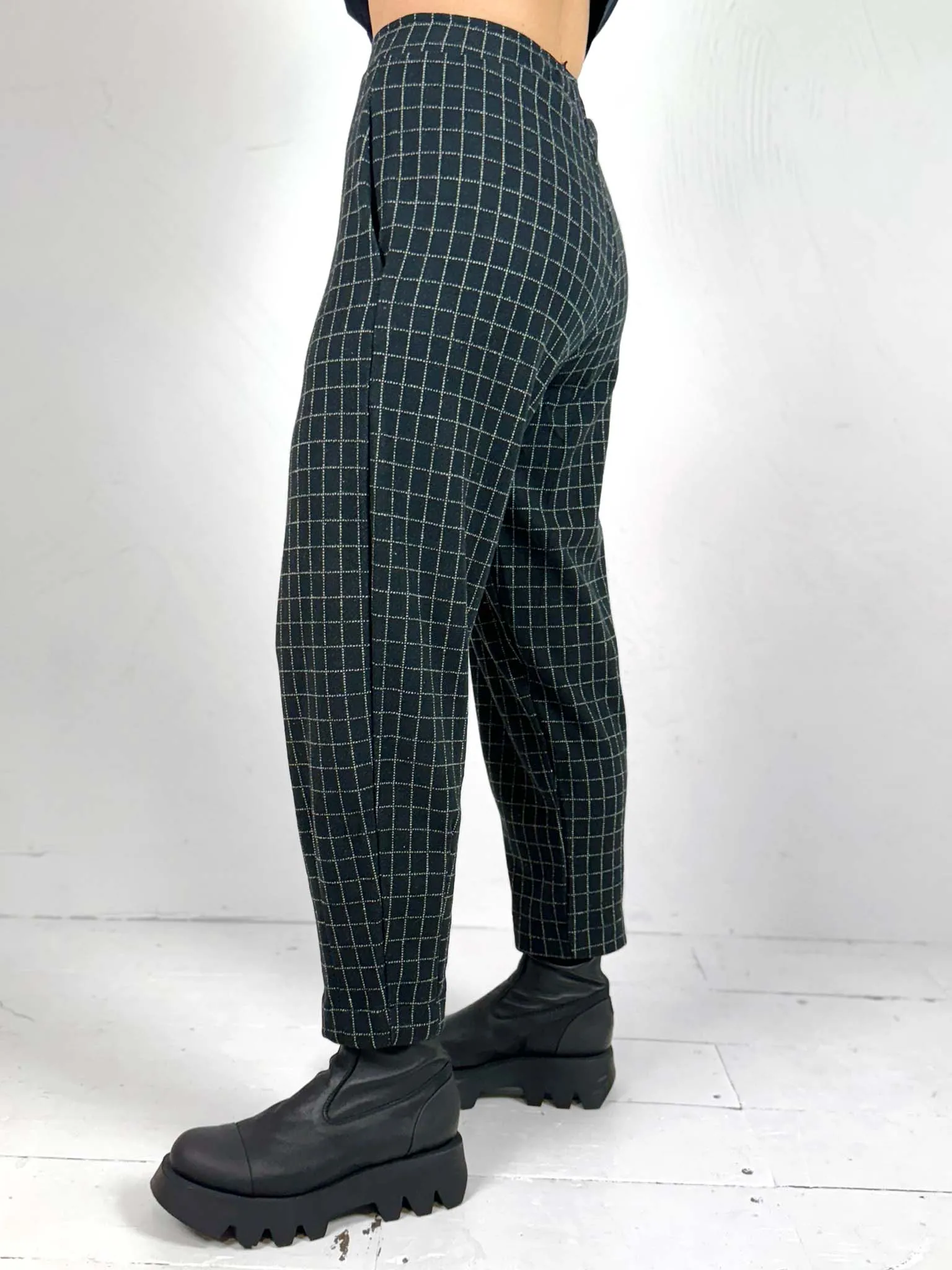 Cervo J Soft Graph Check Narrow Trousers