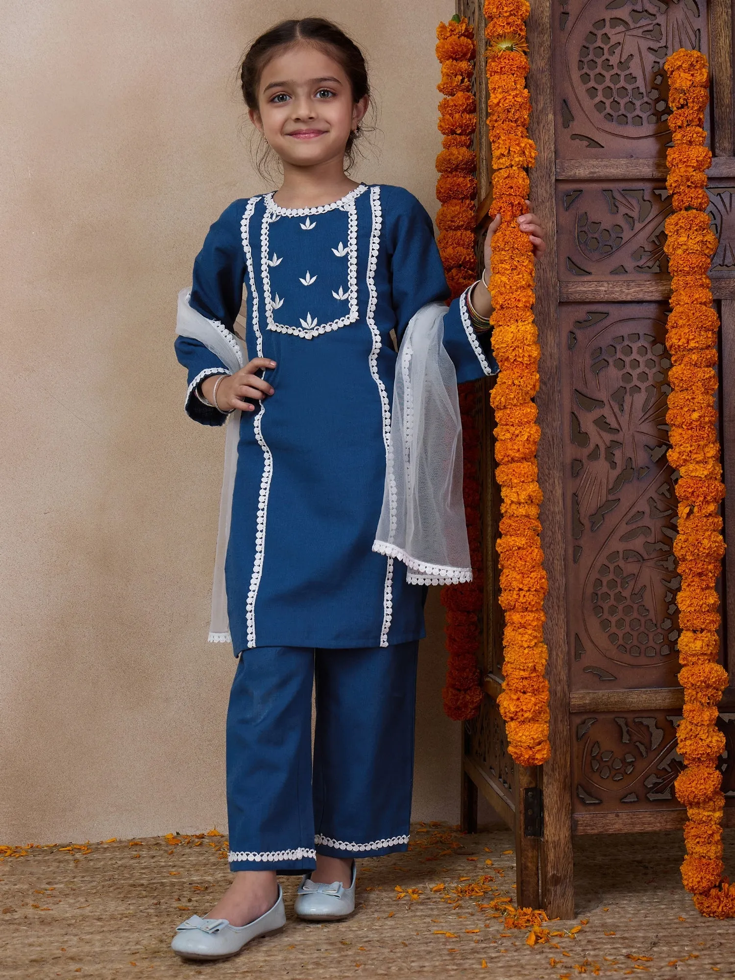 Girls Floral Yoke Design Regular Kurta With Trousers Dupatta