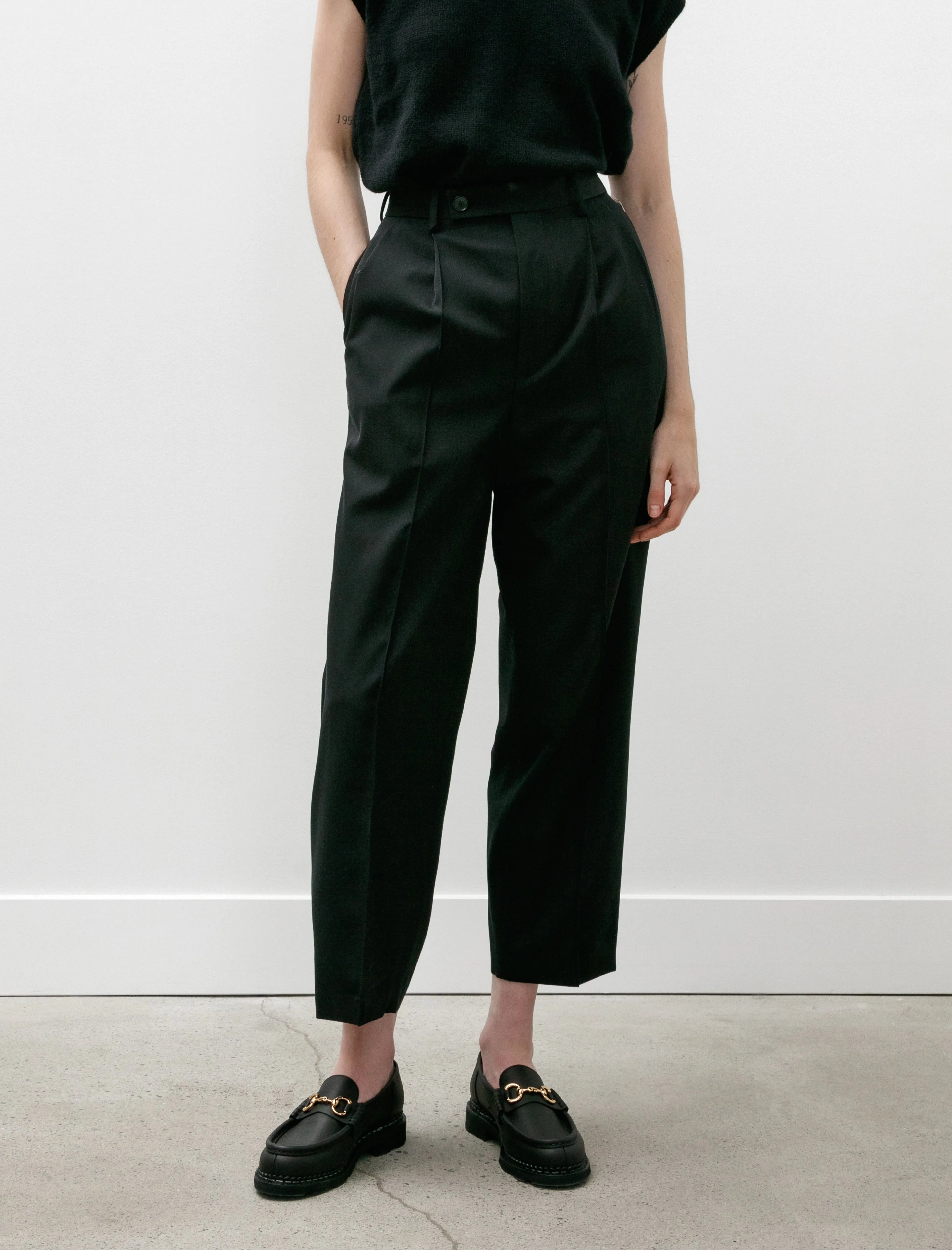 Light Wool Max Gabardine Slacks Top Black