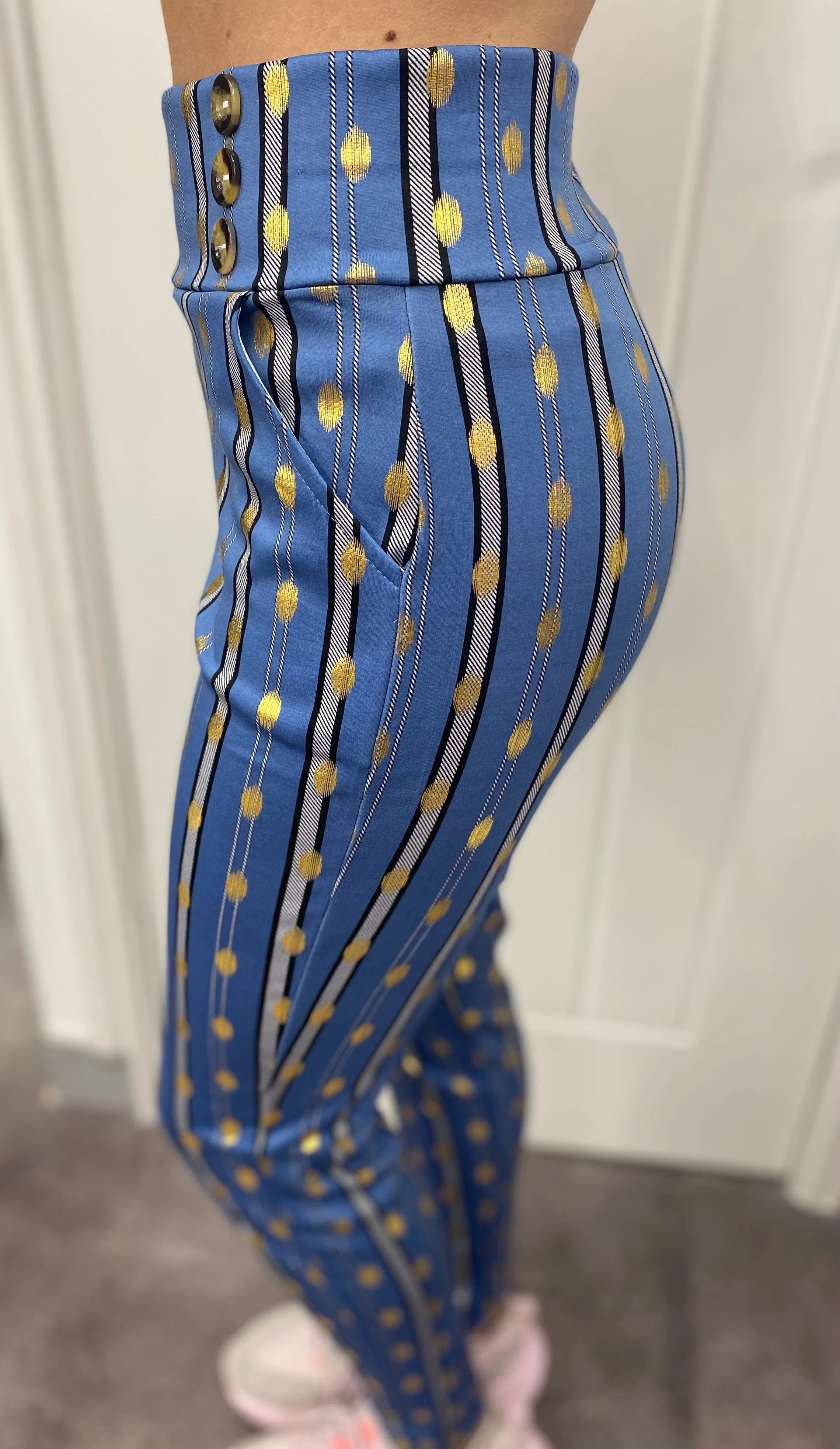 LYCRA GOLD BLUE  BUTTON LEGGINGS & ZIP COLLAR TOP