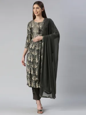 Neeru's Women Olive Yoke Design Calf Length Kurta And Trousers With Dupatta