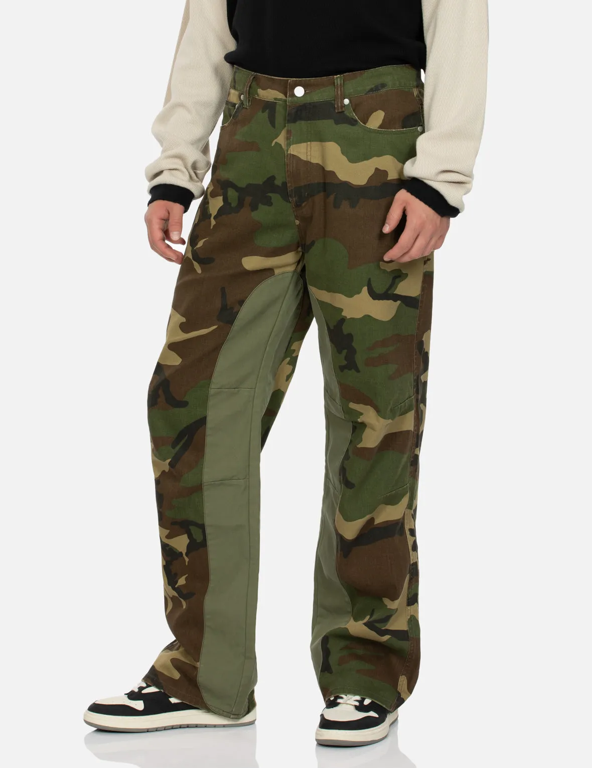 Seagull Appliqué Embroidery Baggy Fit Camo Parachute Pants